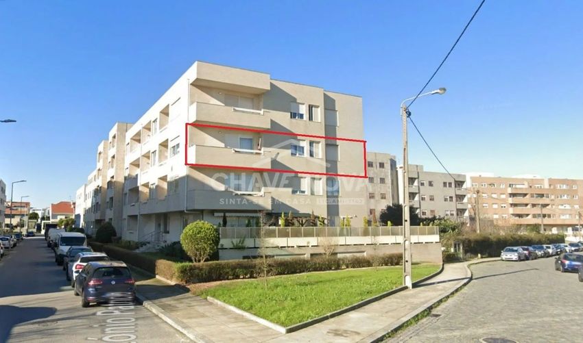 Imagem Vistas de apartamento t2 em Rua António Patrício