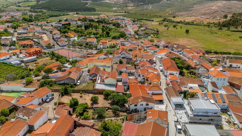 Imagem Vistas de  moradia em banda em Travessa do Diogo