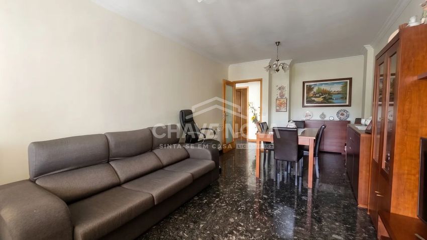 Imagem Sala de estar de apartamento t2 em Avenida Primavera