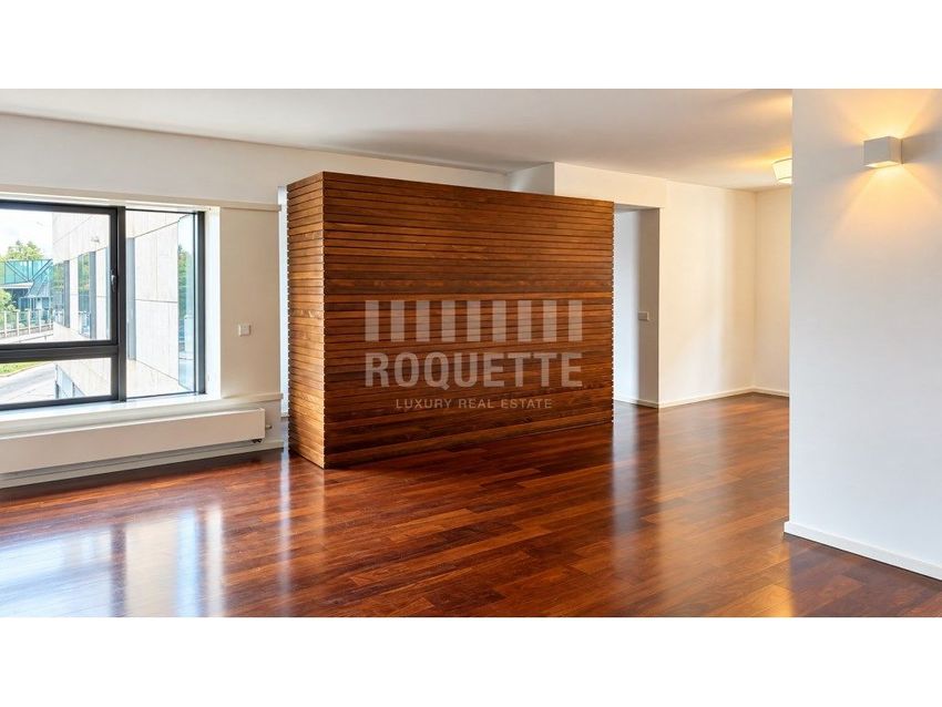Imagem Divisão de apartamento t2 em Avenida Antunes Guimarães