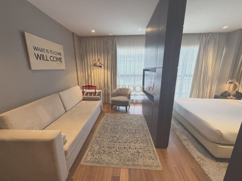 Imagem Sala de estar de apartamento t0 em Rua Luciana Stegagno Picchio