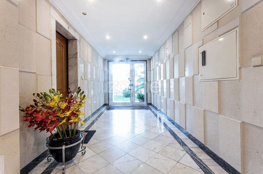 Imagem Corredor de apartamento t3 em Travessa Engenheiro Manuel Gaspar, 29
