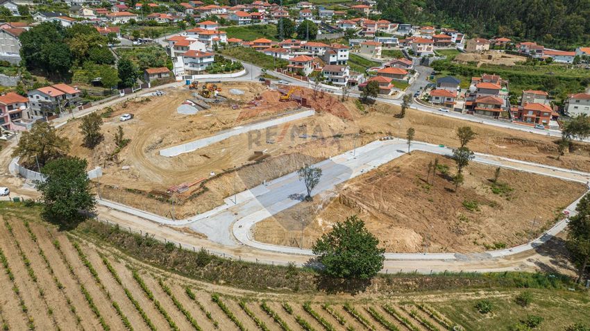 Imagem de terreno em Sendim