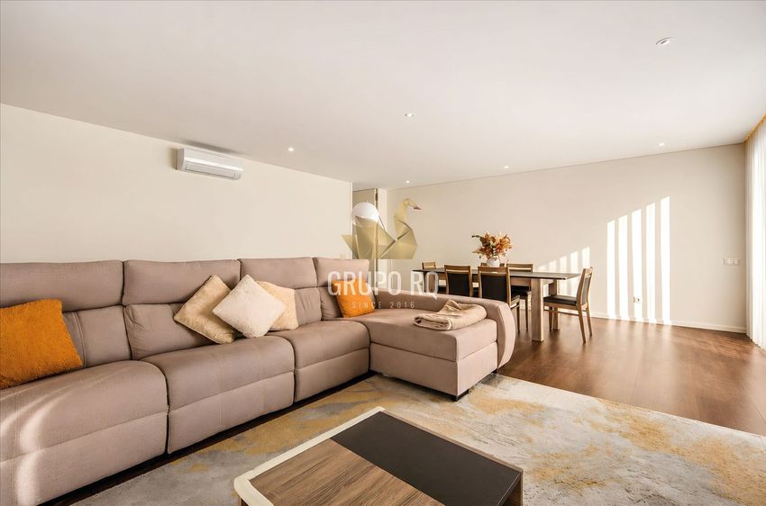 Imagem Sala de estar de apartamento t3 em Paços de Ferreira 