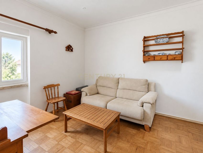 Imagem Sala de estar de apartamento t2 em Rua Abel Salazar, 26