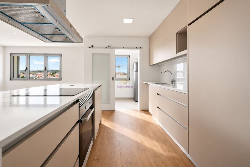 Imagem Cozinha de apartamento t2 em Rua Anibal José Rodrigues s/n