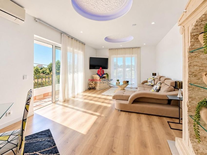 Imagem Sala de estar de apartamento t3 em Vale Franca - Barranco do Rodrigo