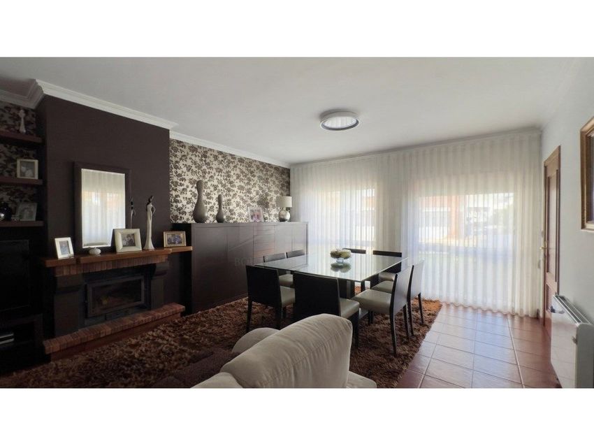 Imagem Sala de estar de apartamento t3 em Urbanização Encosta do Sol