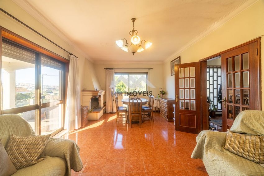 Imagem Sala de estar de  casa ou moradia em Rua das Macieiras