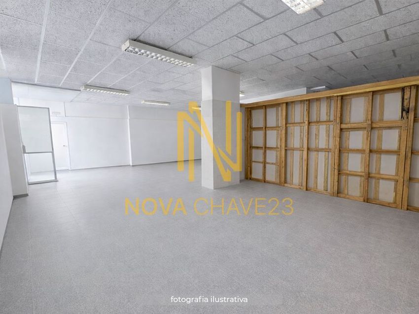Imagem Open Space de espaço comercial em Rua João Martins da Fonseca, 4