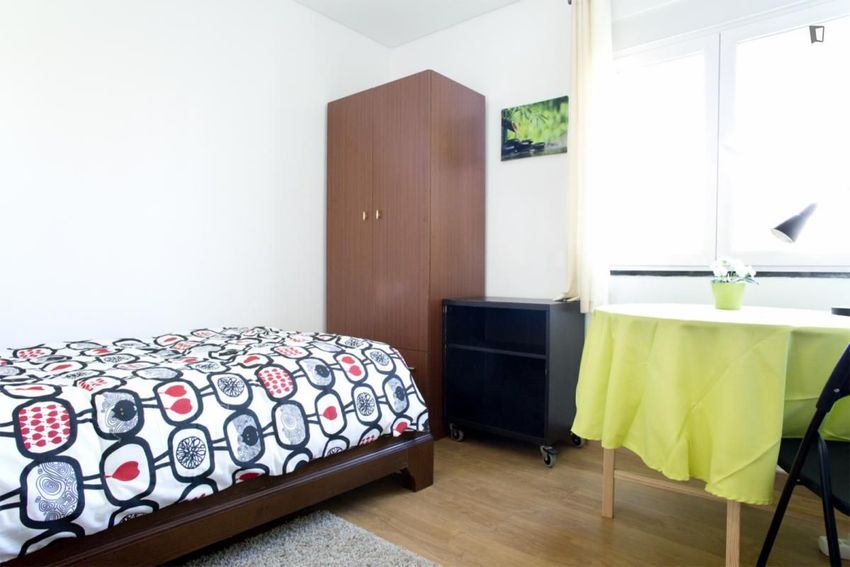 Imagem Quarto de quarto em Rua Guiomar Torresão