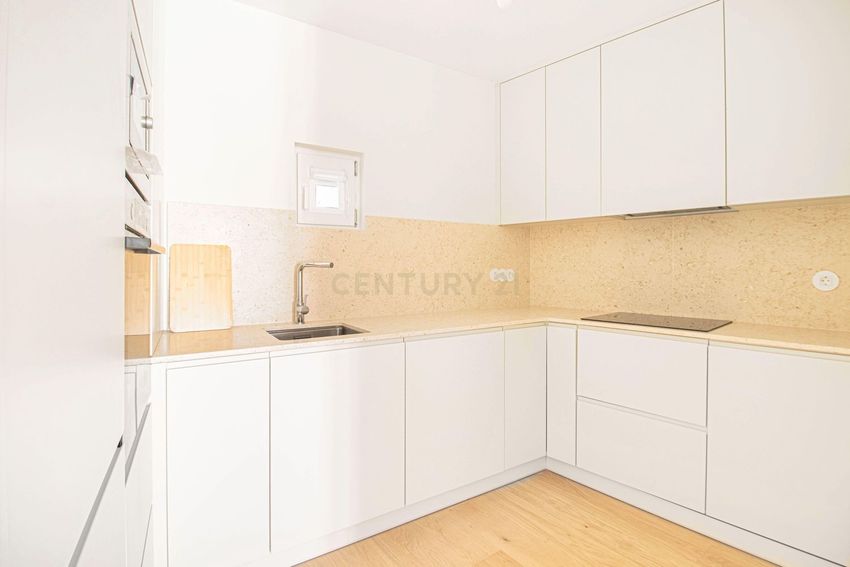 Imagem Cozinha de apartamento t2 em Sacavém e Prior Velho