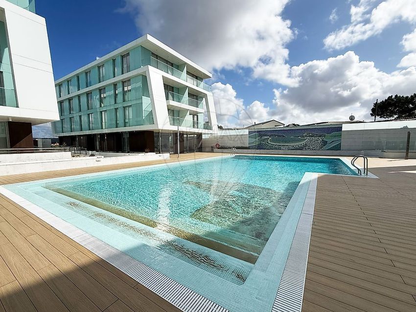 Imagem Piscina de apartamento t3 em Avenida Marginal