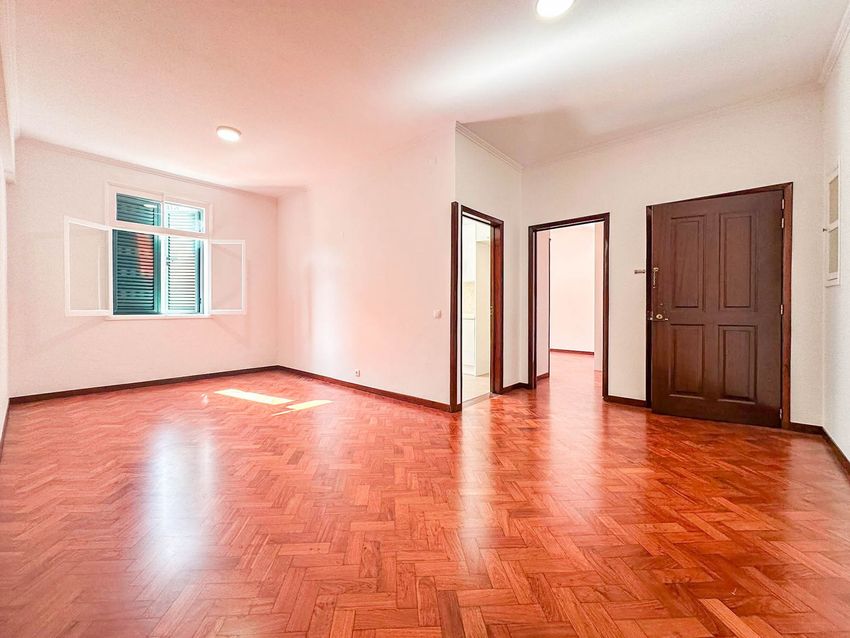 Imagem Sala de estar de apartamento t2 em Rua do Carmo s/n
