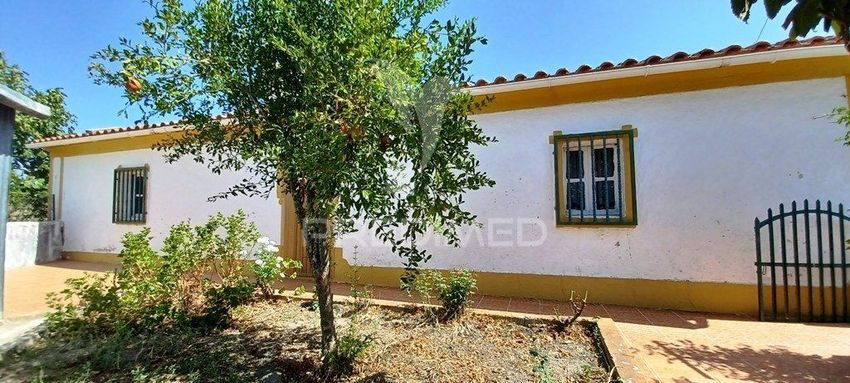 Imagem Fachada de  casa ou moradia em Urra