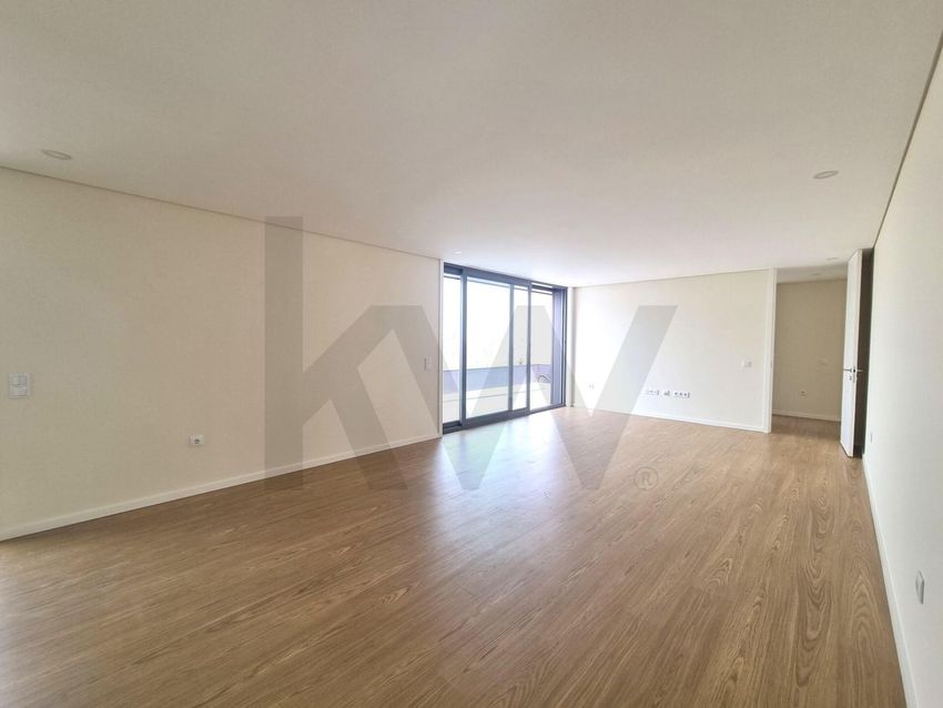 Imagem Divisão de apartamento t3 em Espinho