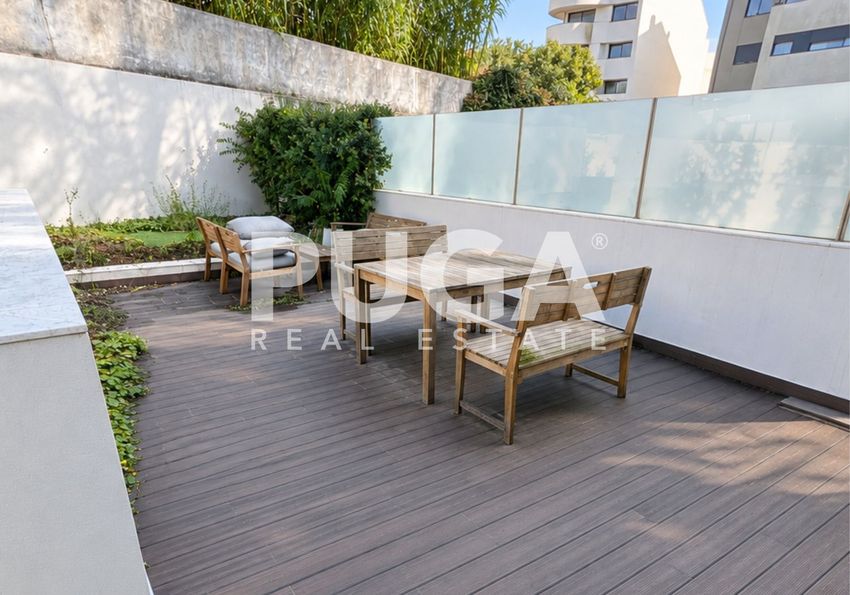 Imagem Terraço de apartamento t3 em Rua Jorge Dias