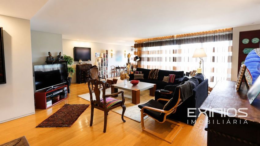 Imagem Sala de estar de apartamento t4 em Centro
