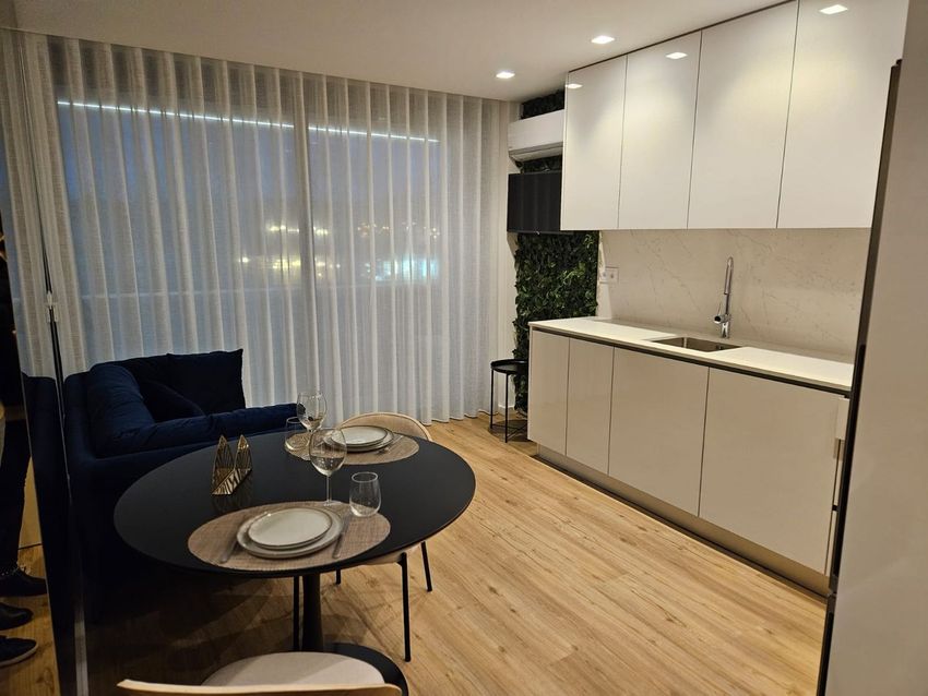 Imagem Sala de estar de apartamento t1 em Estrada da Circunvalação, 12412