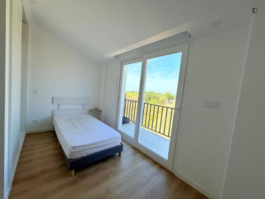 Imagem Quarto de apartamento t0 em Rua dos Trabalhadores Rurais