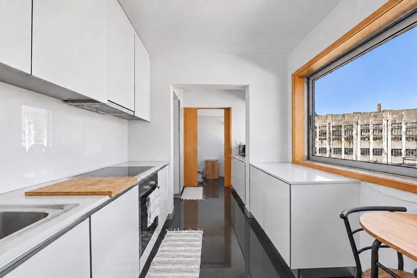 Imagem Cozinha de apartamento t2 em Avenida 25 de Abril