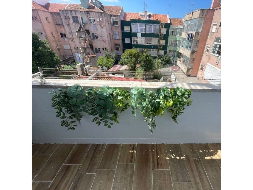 Imagem de apartamento t2 em Avenida Marquês de Pombal
