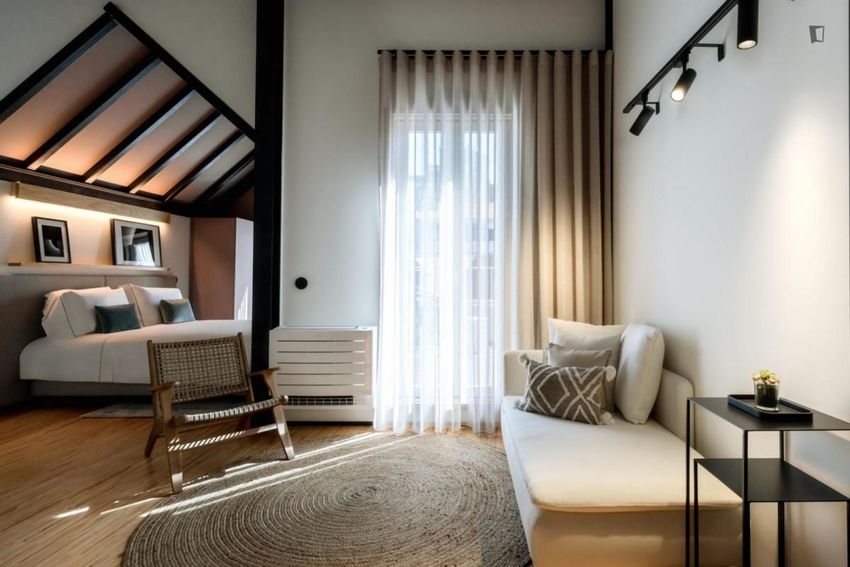 Imagem Quarto de apartamento t0 em Rua Conde São Salvador