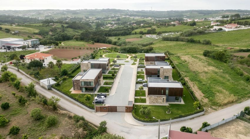 Imagem de terreno em Évora de Alcobaça