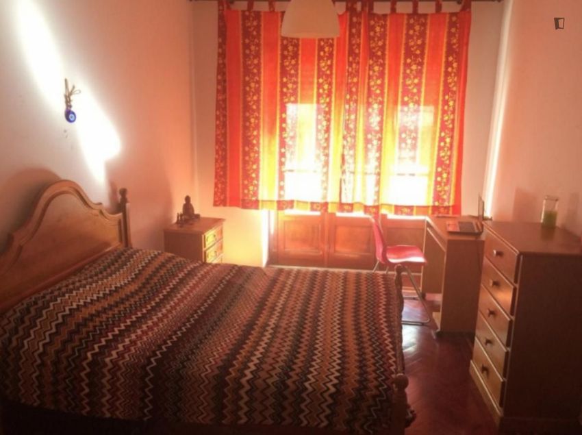 Imagem Quarto de quarto em Rua do Conde de Redondo