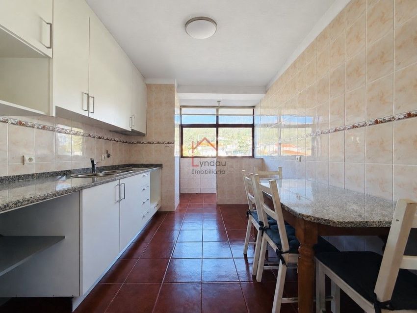 Imagem Cozinha de apartamento t1 em Avenida José Dias de Oliveira