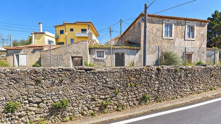 Imagem Fachada de  moradia independente em Largo Silvério António