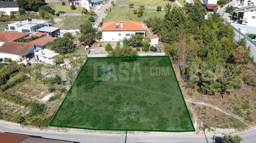 Imagem de terreno em Orgens