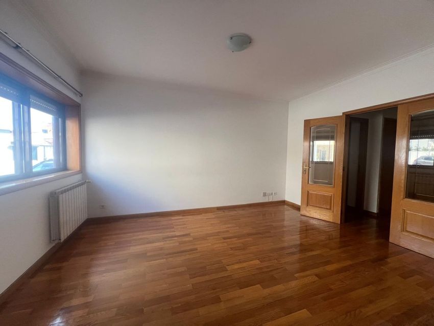 Imagem Divisão de apartamento t1 em Travessa Franciso Sá Carneiro s/n