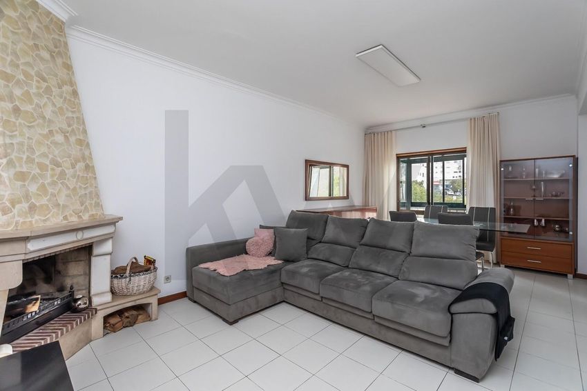 Imagem Sala de estar de apartamento t2 em Rinchoa