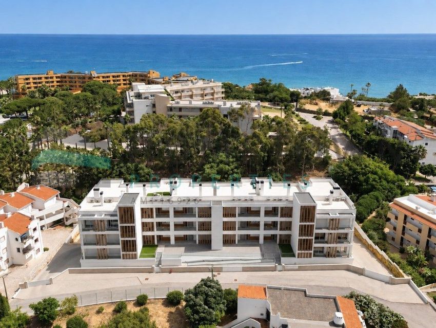 Imagem Vistas de apartamento t3 em Rua José Bernardino de Sousa, 6