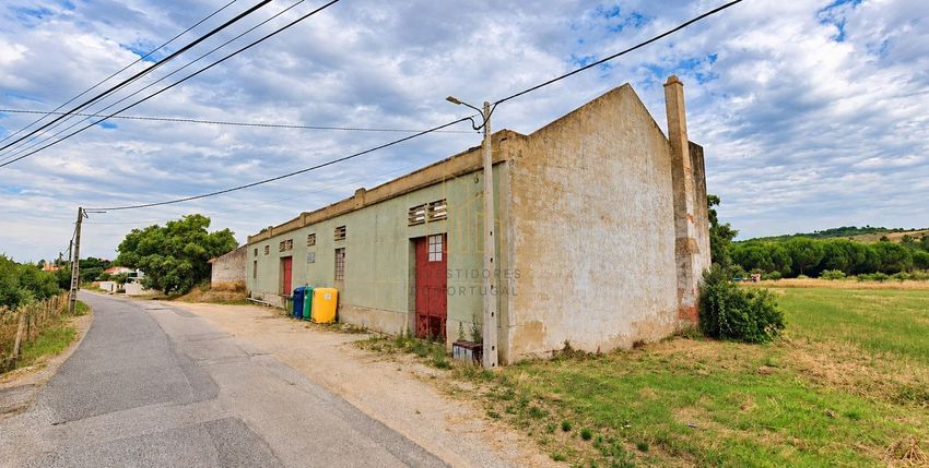 Зображення Фасад, комерційне чи виробниче приміщення, Manique do Intendente - Vila Nova de São Pedro - Maçussa