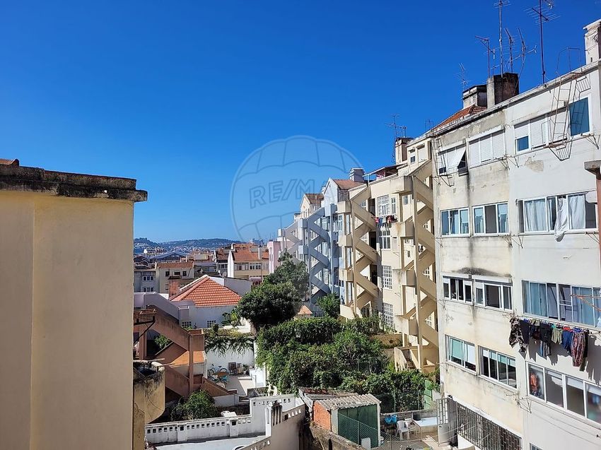 Imagem Vistas de apartamento t2 em Rua Luís de Camões