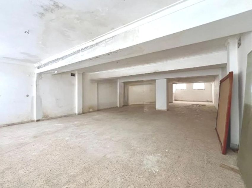 Imagem Divisão de espaço comercial em Agualva