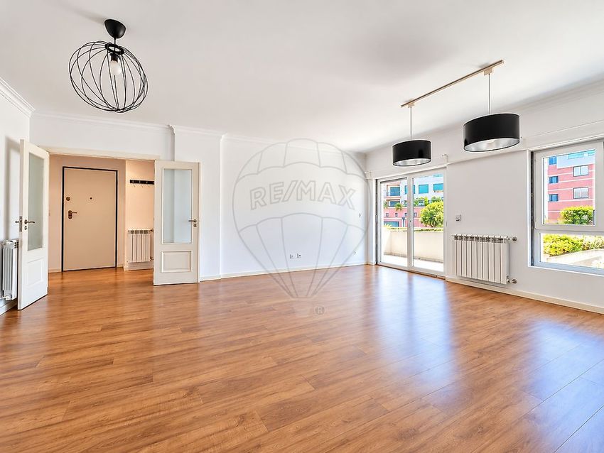 Imagem Cozinha de apartamento t3 em Quinta da Formiga