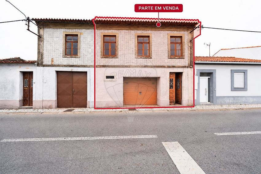 Imagem Fachada de  moradia independente em Rua São Gonçalo