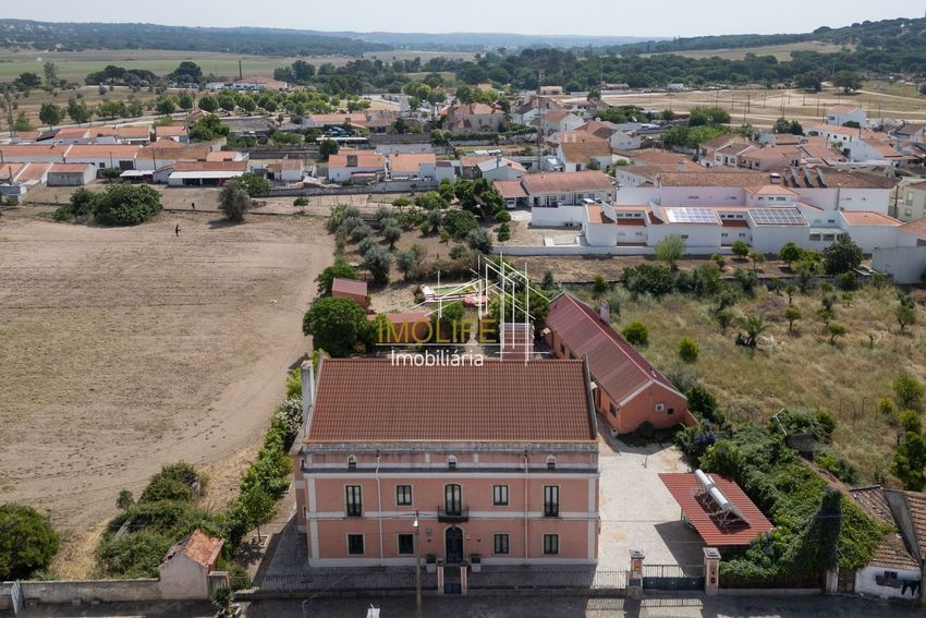 Imagem de  casa ou moradia em Rua da Guiné s/n