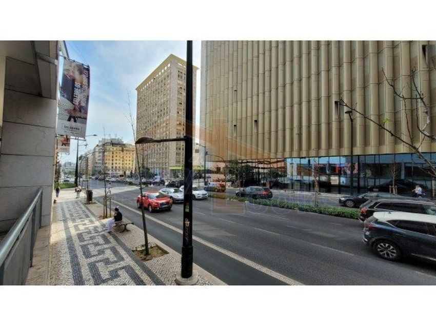 Imagem Vistas de apartamento t1 em Avenida Fontes Pereira de Melo, 42