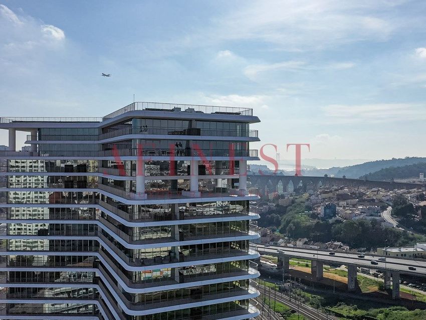 Imagem Detalhes de apartamento t2 em Rua de Campolide