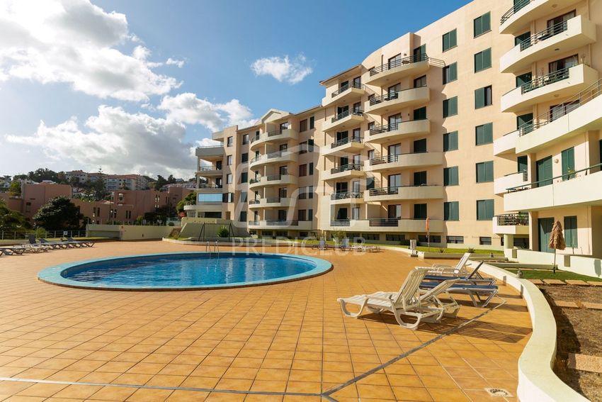 Imagem Piscina de apartamento t4 em Caniço