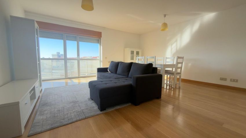 Imagem Sala de estar de apartamento t3 em Estação - Avenida