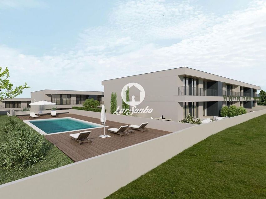 Imagem Piscina de apartamento t2 em Alvelos