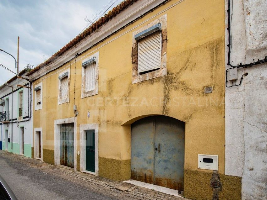 Imagem Vistas de prédio em Rua do Cónego
