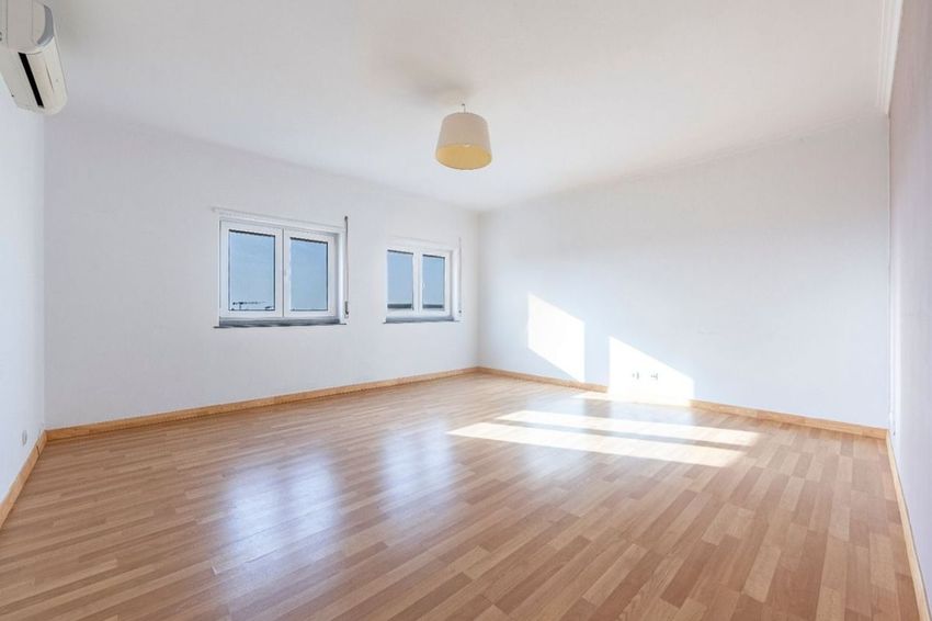 Imagem Hall de apartamento t3 em Av doctor Artur de Azevedo, 128