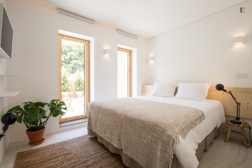Imagem Quarto de apartamento t0 em Rua do Vale de Santo António