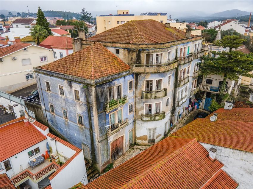 Imagem de prédio residencial em Rua do Calvário